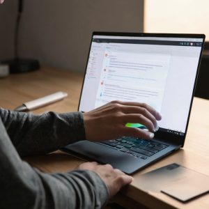 how to remove bloatware from laptop
